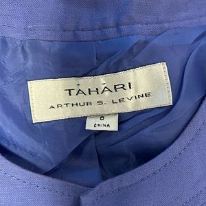 Tahari like new skirt and jacket set sz 8